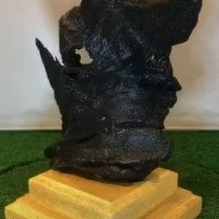 7.6.3 黑金皇高端風水藝術品 (高16cm x 闊 15cm)